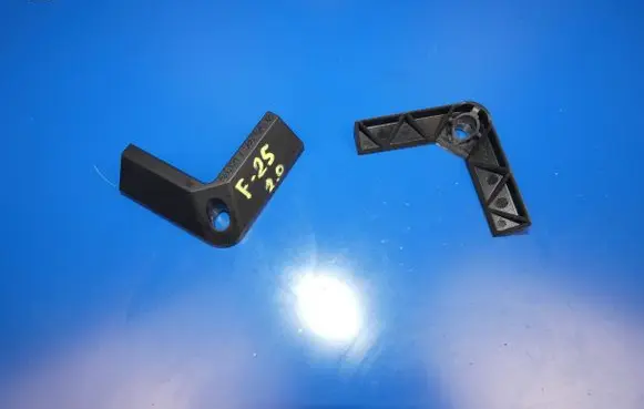 BMW X3 F25 Battery bracket 7586426