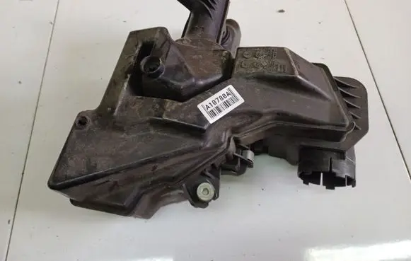 Air filter box