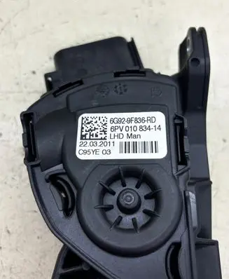Ford Mondeo MK IV Accelerator throttle pedal 6G929F836RD