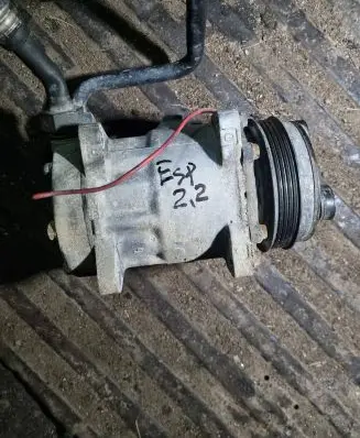 Renault Espace II Air conditioning (A/C) compressor (pump) 041803504 7899B 925107