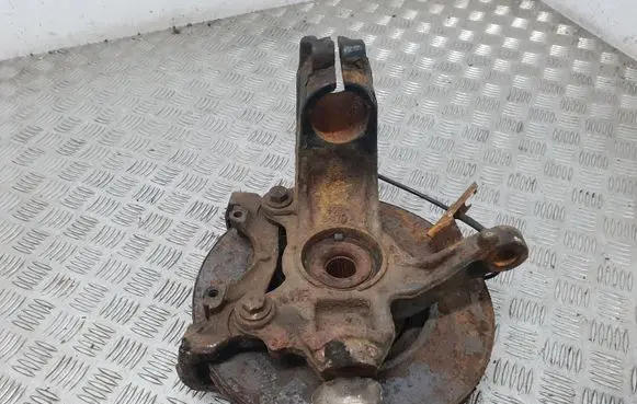 Ford Galaxy Front wheel hub 6G913K170A