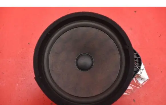 Opel Zafira C Subwoofer speaker 