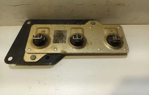 Audi 80 90 S2 B4 Coolant fan relay 8A0959497B 4A0959793A