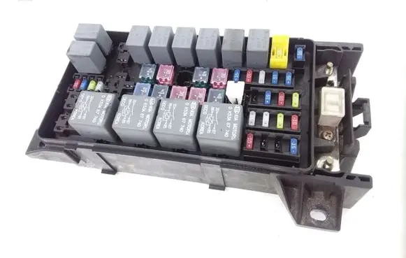 KIA Sorento Fuse module 911603E040