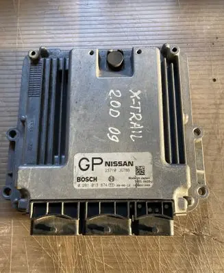Nissan X-Trail T31 Engine control unit/module 23710JG78B 0281013874