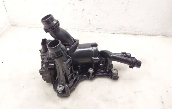Audi A7 S7 4K8 Thermostat/thermostat housing 05L121111F 070119 080120