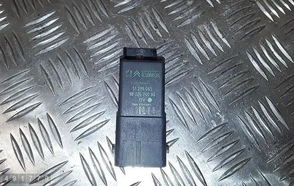 Glow plug pre-heat relay
