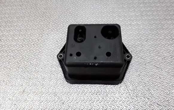 Vacuum air tank