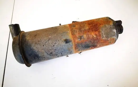 Volkswagen PASSAT B4 Active carbon filter fuel vapour canister 171201813