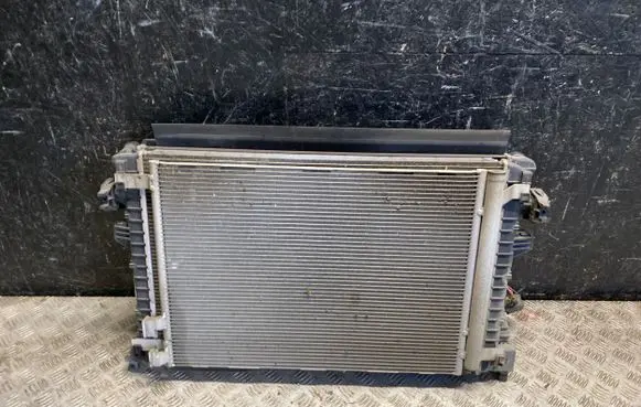 Skoda Superb B8 (3V) Coolant radiator 5Q0816411AL
