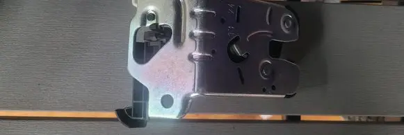 Volkswagen Caddy Tailgate exterior lock 