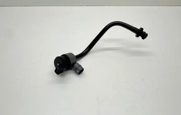 BMW 5 GT F07 Breather/breather pipe/hose 7636149