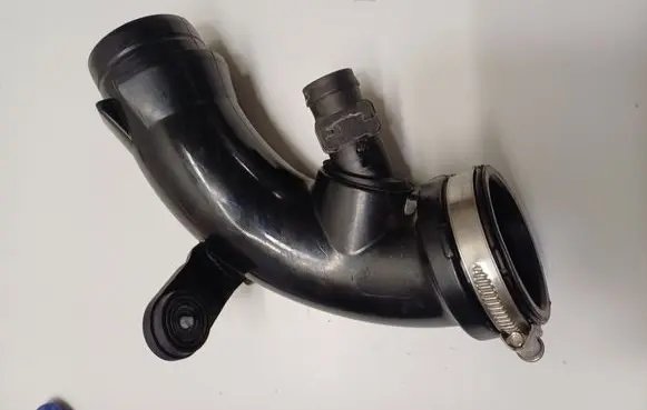 Volkswagen Crafter Intercooler hose/pipe 7E0129654AB