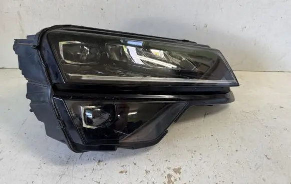 Skoda Karoq Headlight/headlamp