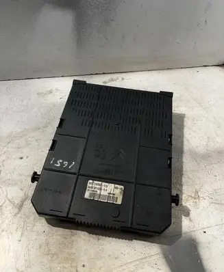 Peugeot 307 Fuse module 21676031 216761594 281133426