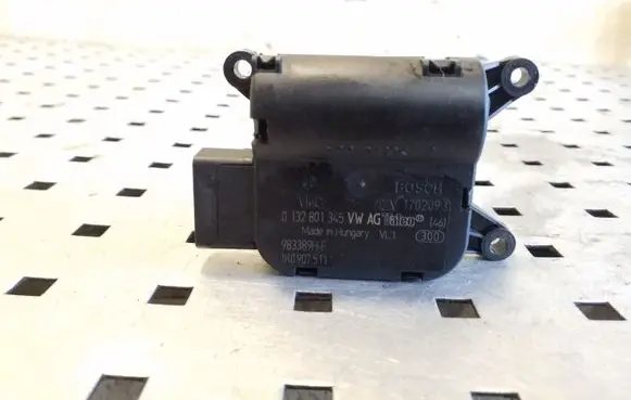 Volkswagen Scirocco Air flap motor/actuator 1K0907511
