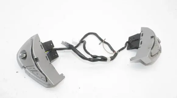 Nissan NV200 Steering wheel buttons/switches 