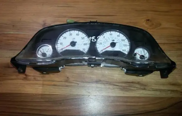 Opel Zafira A Speedometer (instrument cluster) 24461765js