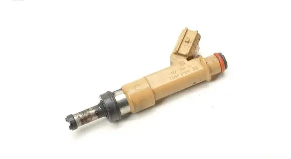 Toyota Auris E210 Fuel injector 232500T030