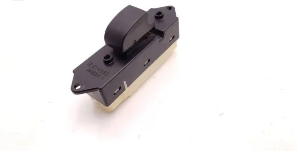 Mitsubishi Grandis Electric window control switch 8608A023 515142