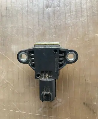 Suzuki Ignis Airbag deployment crash/impact sensor 3893062R00 09042016