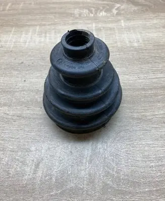 Ford Escort Driveshaft inner CV joint boot 77TT3A331FA