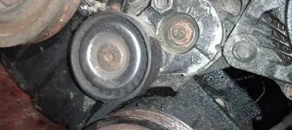 Generator/alternator belt tensioner