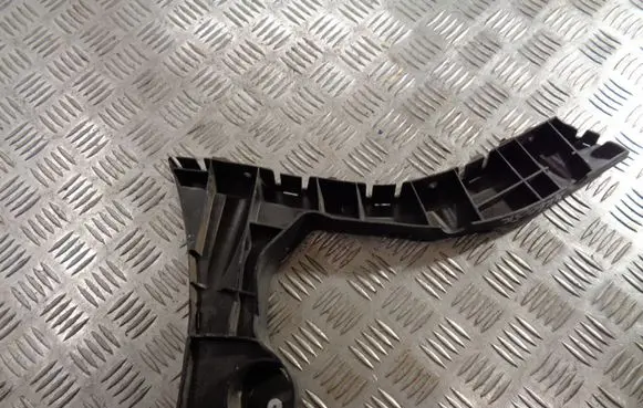 Volvo XC60 Front bumper mounting bracket 30764697