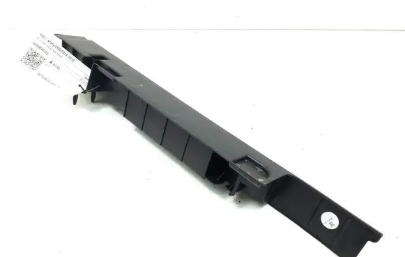 Mercedes-Benz C W205 Other trunk/boot trim element A2056840126