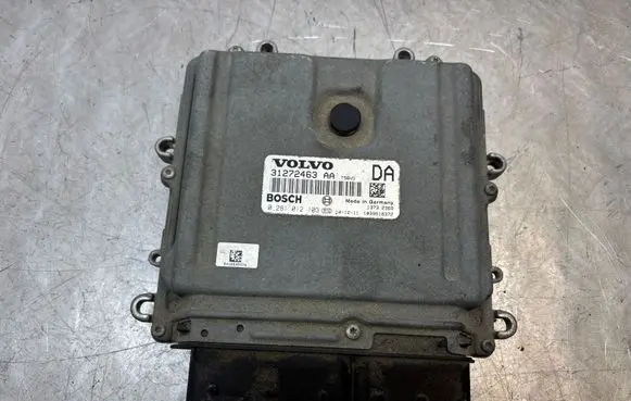 Volvo XC90 Engine control unit/module 0281012103
