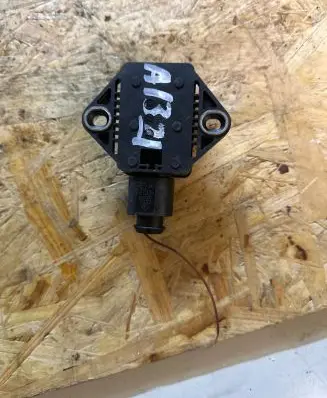 Audi A6 S6 C6 4F ESP acceleration yaw rate sensor 4F0907637 0265005278