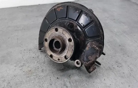 Skoda Superb B6 (3T) Front wheel hub spindle knuckle