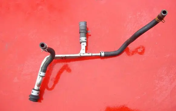 Honda Civic Engine coolant pipe/hose