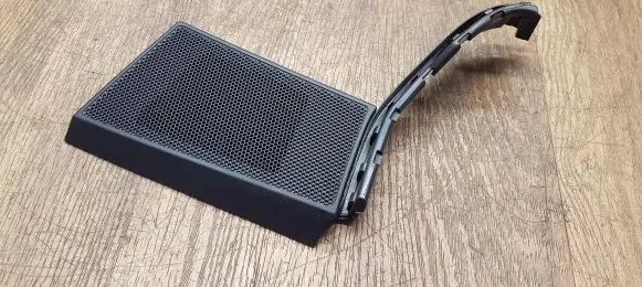 Porsche Macan (95B) Side speaker trim/cover 95B035405A