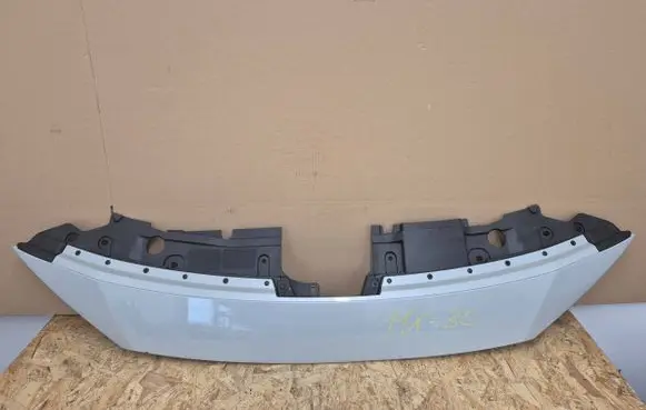 Mazda MX-30 Front bumper upper radiator grill DN4E-50717P DN4E-50717 25S20