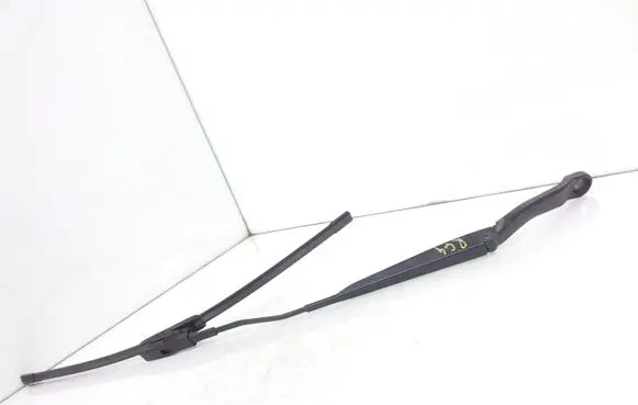 Nissan Qashqai Front wiper blade arm 80017587
