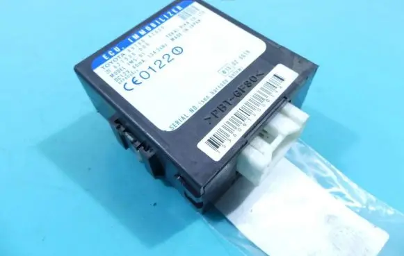 Toyota RAV 4 (XA10) Central body control module 89780-42030 IMPRK1262860