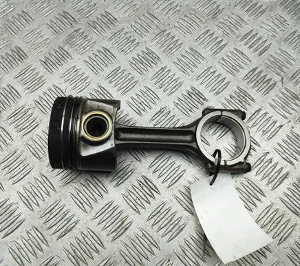 Volkswagen Golf VII Piston 04L105401A 04L107065AL