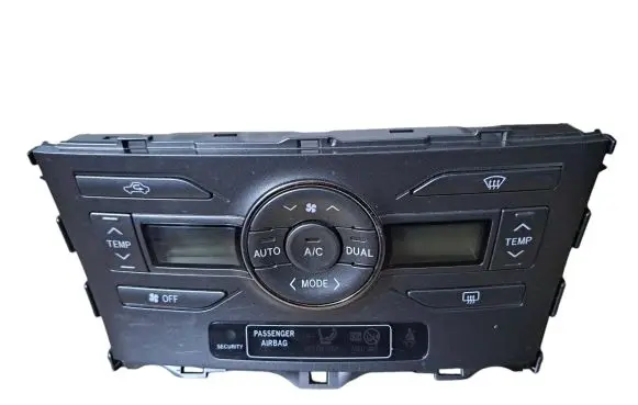 Toyota Auris 150 Climate control unit 5590002220B