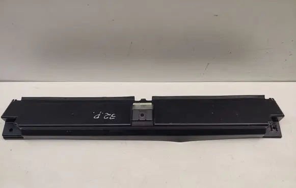 Jeep Compass Intercooler air guide/duct channel 68244643AB P68244643AB