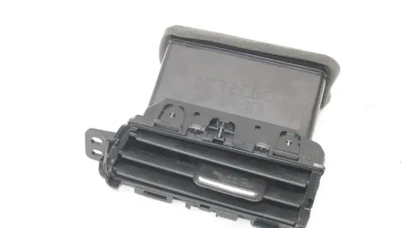 Nissan Leaf II (ZE1) Dashboard air vent grill cover trim 687505SK0B