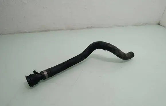 Land Rover Discovery Sport Engine coolant pipe/hose 