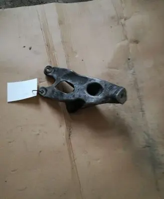 Audi A4 S4 B8 8K Engine mounting bracket 8K0199307BE