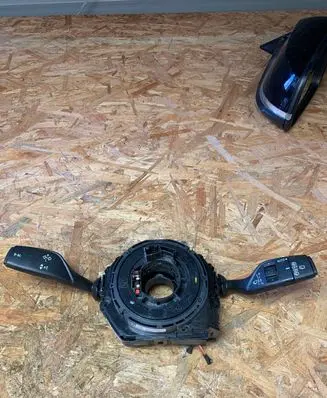 BMW i3 Wiper turn signal indicator stalk/switch 6833433
