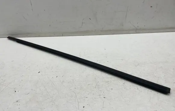 Skoda Kamiq Front door glass trim molding 654837477A