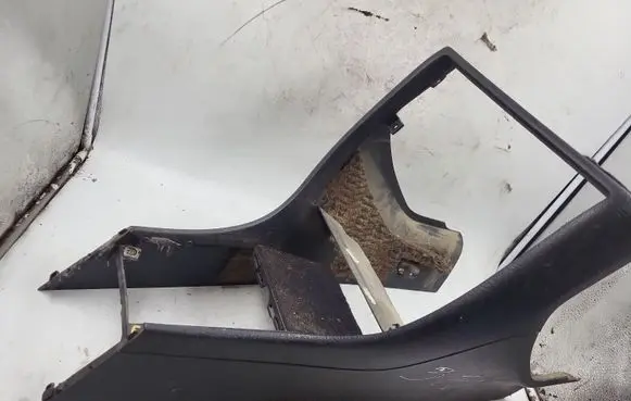 Audi A6 S6 C4 4A Center console 