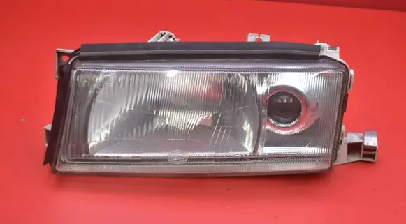 Skoda Octavia Mk1 (1U) Headlight/headlamp 246085-00