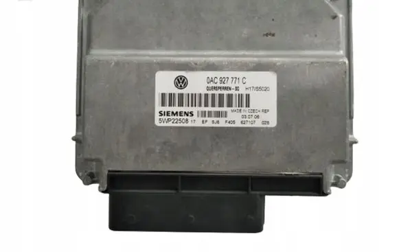 Volkswagen Touareg I Transfer box differential control unit 0AC927771C