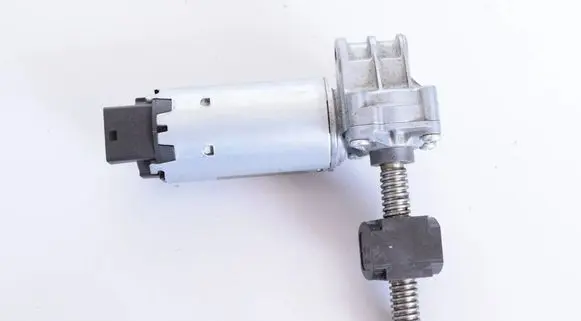 Audi Q3 8U Seat adjustment motor 443726805