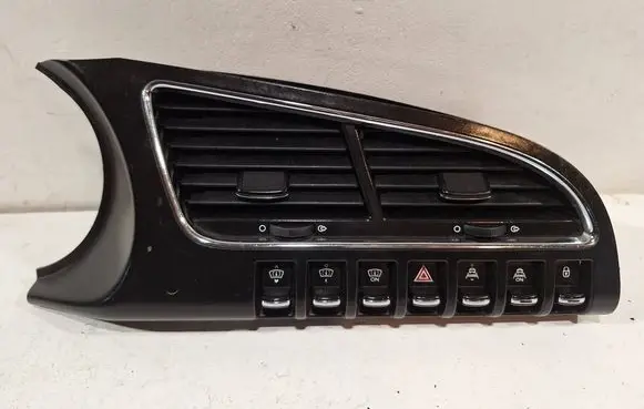Peugeot 3008 I Dash center air vent grill 9685049877